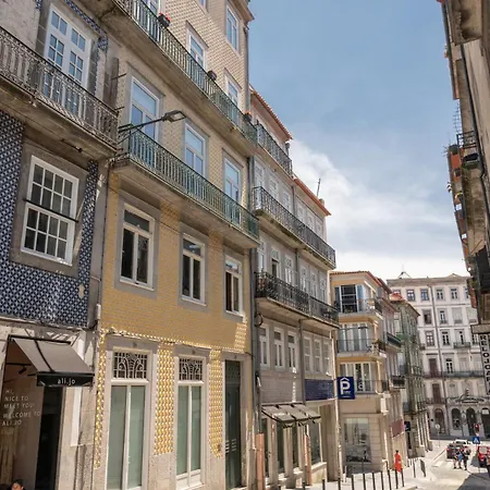 Cardosas Block Luxury