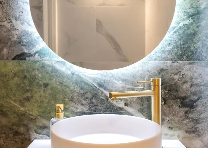 Cardosas Block Luxury *