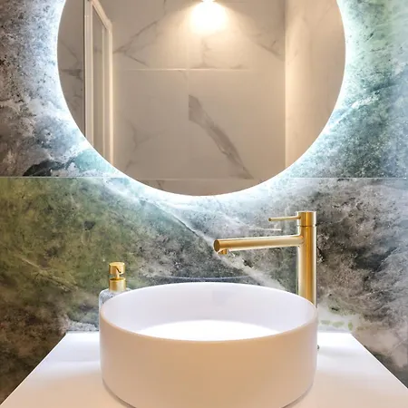 Cardosas Block Luxury *