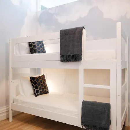 Cardosas Block Luxury